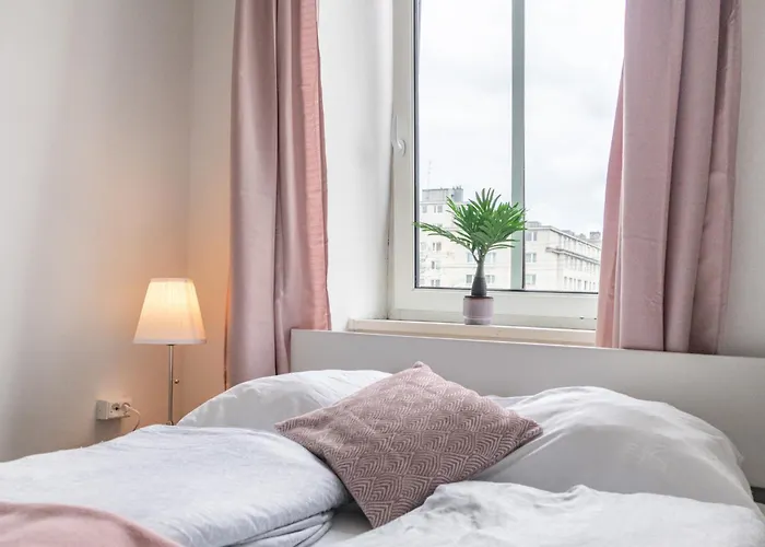 Cozy Budget Friendly Near Danube & 15 Mins To Center *