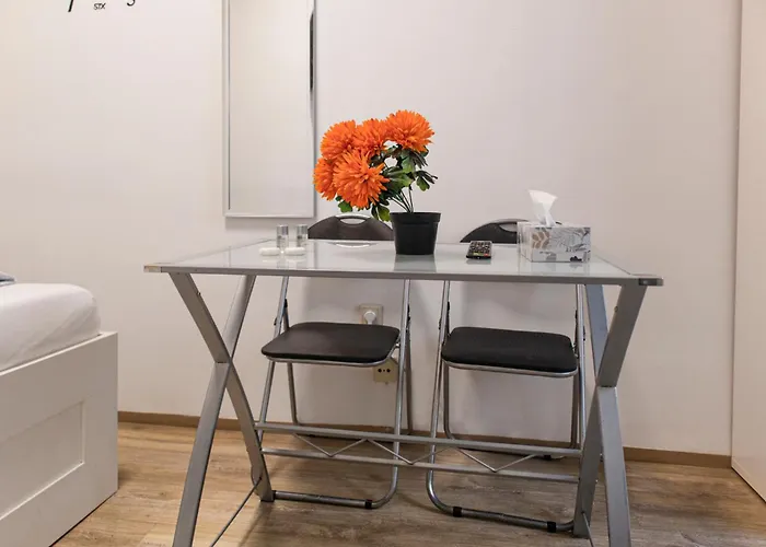 Appartement Cozy Budget Friendly Near Danube & 15 Mins To Center *